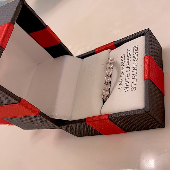 Stunning Silver Ring With Heart CZ’s All The Way Around - Picture 2 of 15